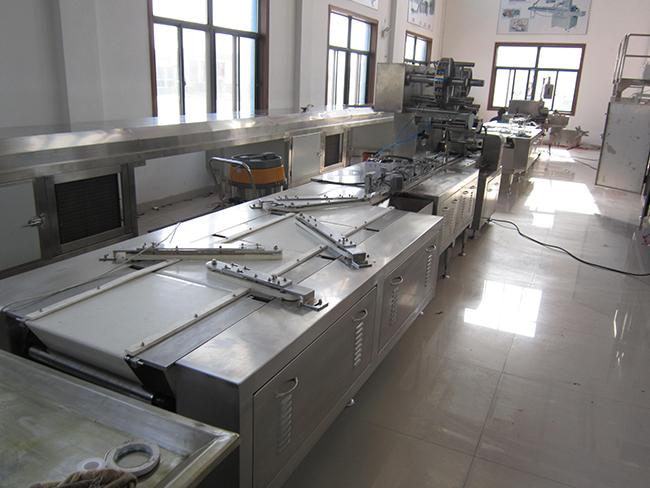 Automatic Feeding Chocolate Candy Bagging Machine Horizontal Flow Design